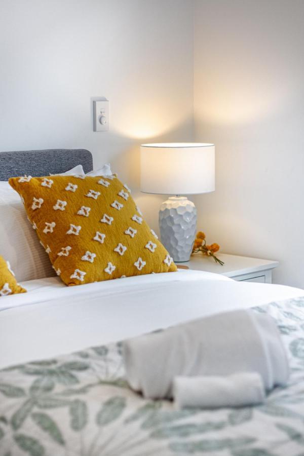Vibrant City Abode - 2 Bed 2 Bath Apartment Christchurch Bagian luar foto